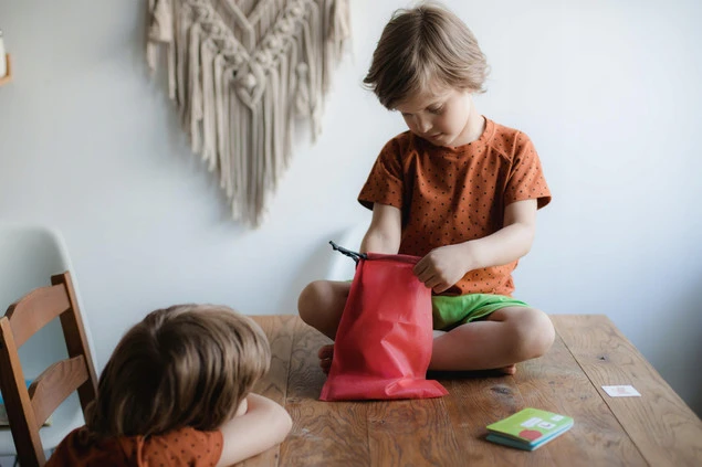 ZABAWY PRZEDSZKOLAKA Zajęcia Dydaktyczne 3+ Adamigo_3