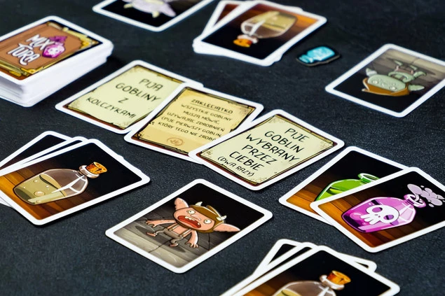 Mix Tura Gra Karciana Dla Dzieci Młodzieży i Dorosłych 8+ Muduko_7