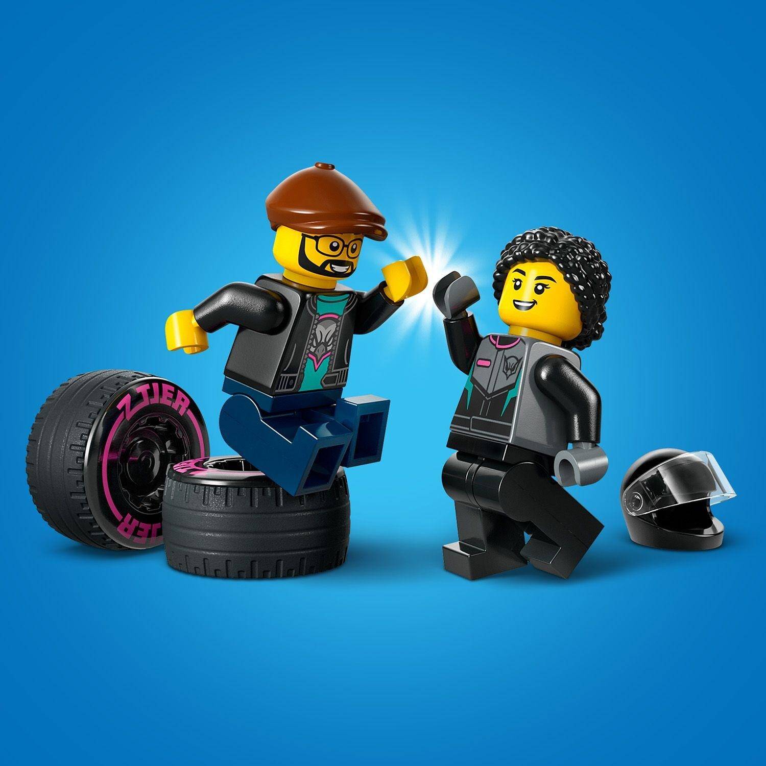 LEGO City Samochód Wyścigowy i Laweta 328el. 6+ 60406_12