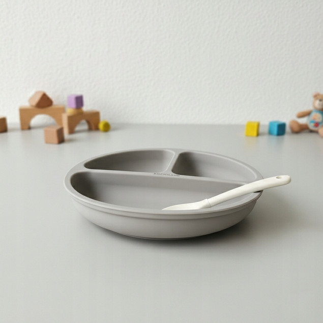 Talerzyk silikonowy z PRZYSSAWKAMI PODZIAŁKĄ dla dzieci niemowląt miseczka