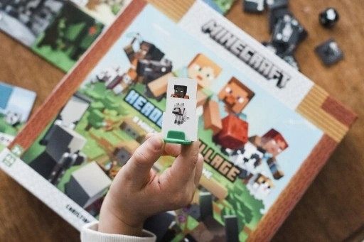 Gra planszowa Minecraft dla dzieci: Uratuj wioskę Ravensburger