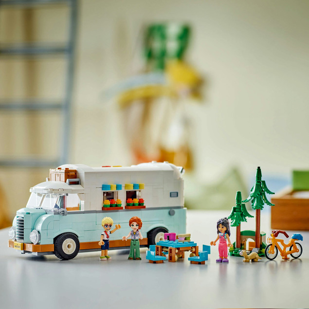 LEGO Friends 42663 Przygoda w kamperze przyjaciół