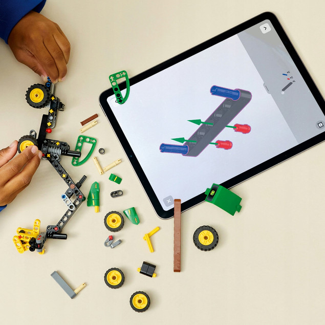LEGO Technic 42218 Harwester Kołowy John Deere 1470H - Maszyna Leśna