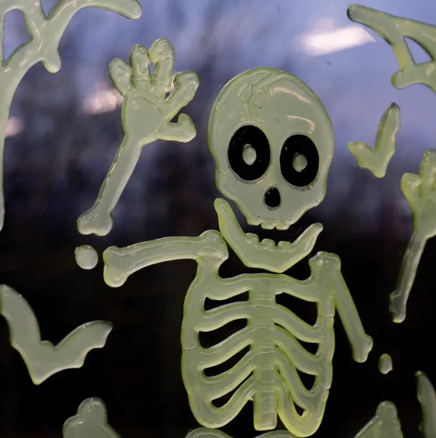 ŻELOWA DEKORACJA NA HALLOWEEN ŚWIECĄCA W CIEMNOŚCI KOŚCIOTRUP SZKIELET