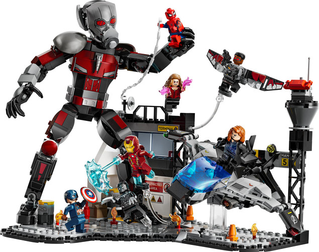 LEGO Super Heroes 76314 Kapitan Ameryka: Wojna bohaterów - Bitwa na Lotnisku