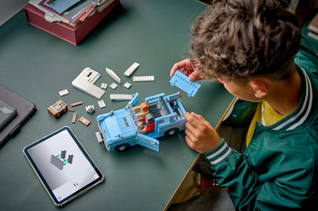LEGO Harry Potter 76424 Latający Ford Anglia™ z Minifigurkami