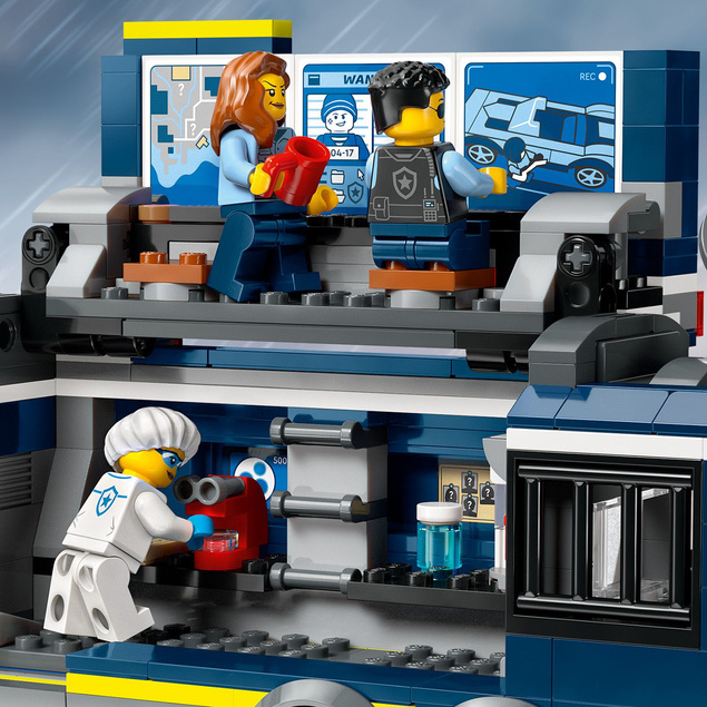 LEGO City Policyjna Ciężarówka Z Laboratorium Kryminalnym 674 el. 7+ 60418