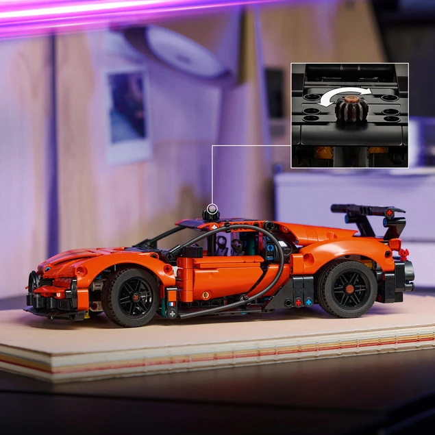 LEGO Technic Bugatti Chiron Pur Sport detale silnika