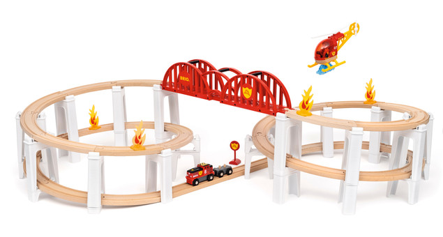 BRIO World Duża Kolejka Drewniana Mega Spirala Straż Pożarna 73el
