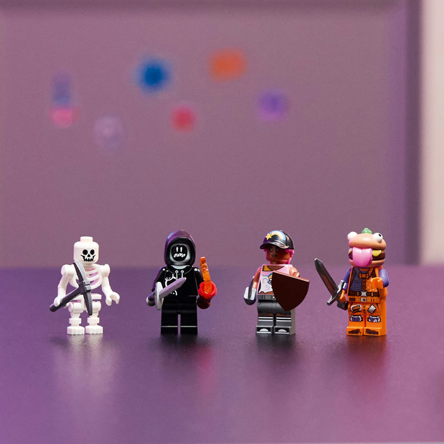 LEGO Fortnite 77076 Restauracja Durrr Burger – Kultowa Figurka Kolekcjonerska