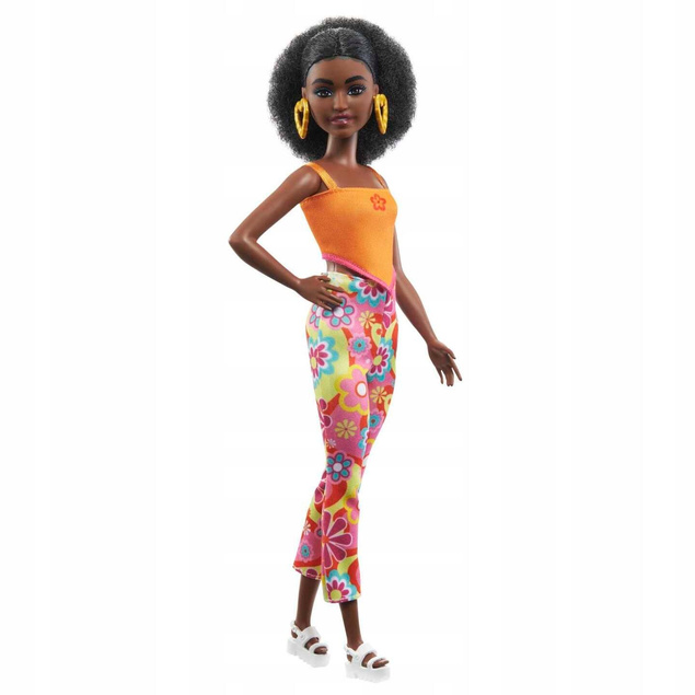 LALKA BARBIE FASHONISTAS LALKA Z KRĘCONYMI WŁOSAMI MATTEL