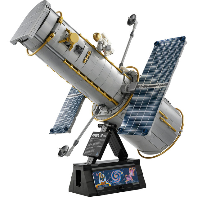 LEGO Icons 11382 Kosmiczny Teleskop Hubble’a – Model Kolekcjonerski dla Dorosłych
