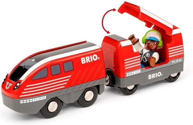 BRIO Zestaw Pull Back Train