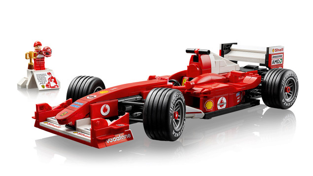 LEGO Icons 11375 Ferrari F2004 – replika F1 Michael Schumacher, 735 elementów