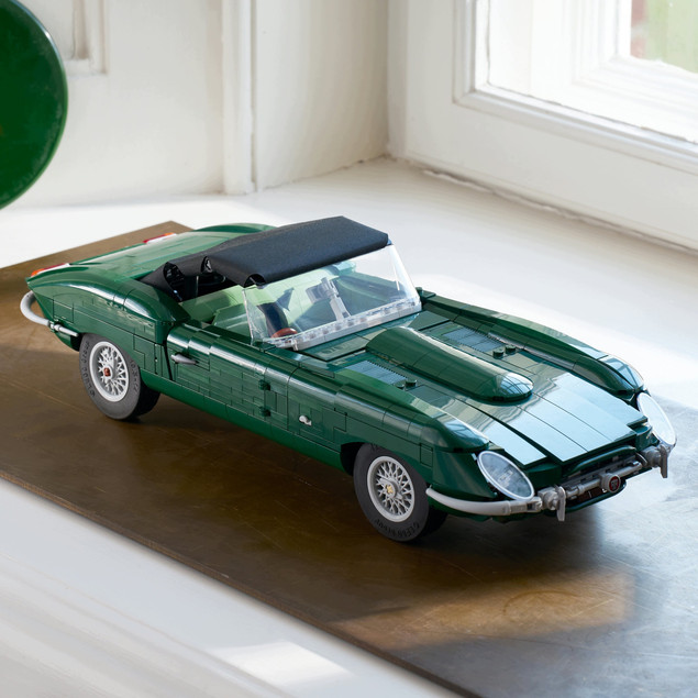 LEGO Icons 11381 Jaguar E-Type – Klasyczny Model Samochodu dla Dorosłych