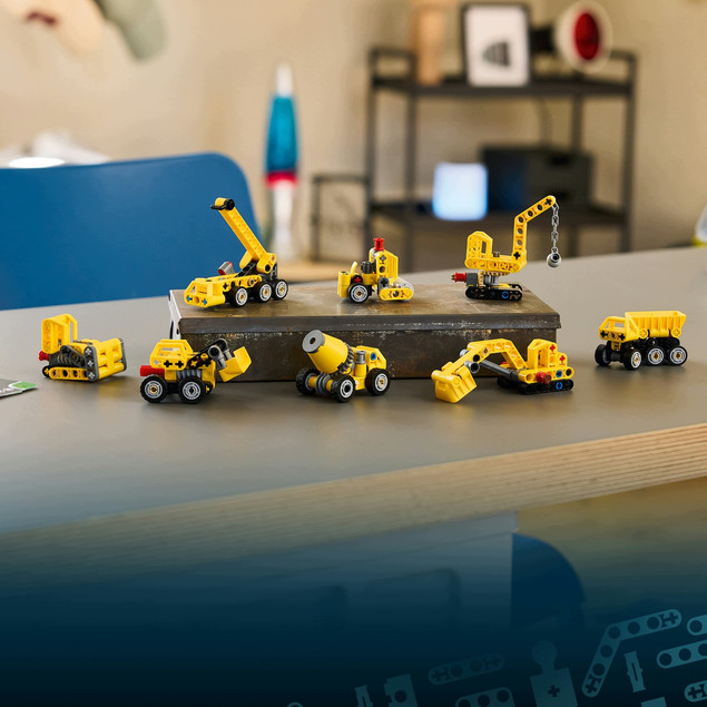 LEGO Technic 42233 Potężne Maszyny - Kolekcjonerska Niespodzianka