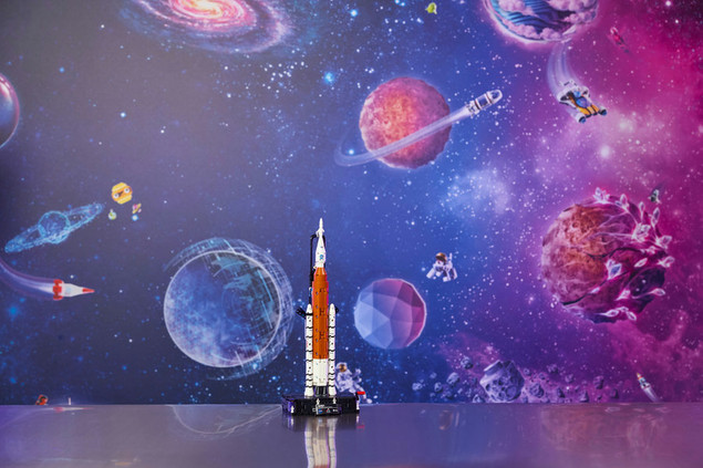 Klocki LEGO Technic Rakieta SLS NASA Artemis – Model Startowy Kosmiczny 632 el.