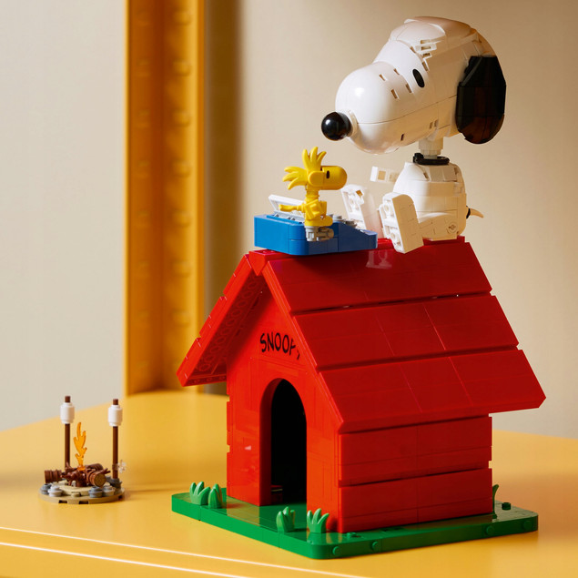 LEGO Ideas 21368 Fistaszki: Buda Snoopy'ego – Kolekcjonerski Zestaw dla Dorosłych