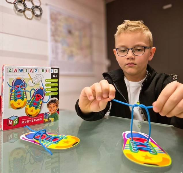 Zawiąż Buty - zabawka edukacyjna Multigra
