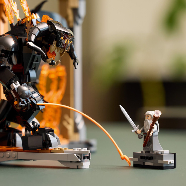 LEGO Icons Władca Pierścieni: Book Nook z Balrogiem 10367