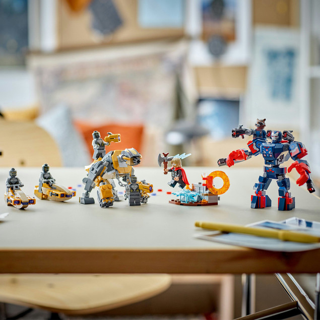 LEGO Marvel 76322 Avengers: Koniec gry – Thor vs Chitauri, 373 el.