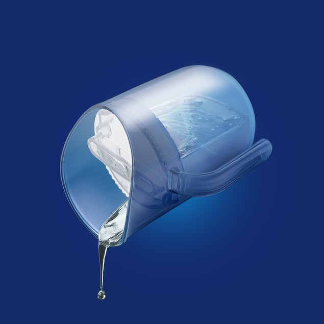 Kubek treningowy LOVI Genius 150 ml niebieski z uchwytami 6 m+