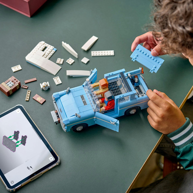 LEGO Harry Potter 76424 Latający Ford Anglia™ z Minifigurkami