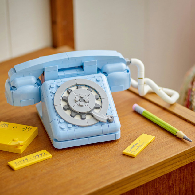 Klocki LEGO Creator 3w1 Telefon Retro 31174 8+ 383 el.