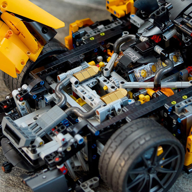 LEGO Technic 42172 McLaren P1™ – Kolekcjonerski Hipersamochód do Zbudowania