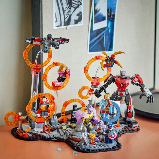 Klocki LEGO Marvel Avengers: Koniec gry – Ostateczna Bitwa 76323 (621 elementów)
