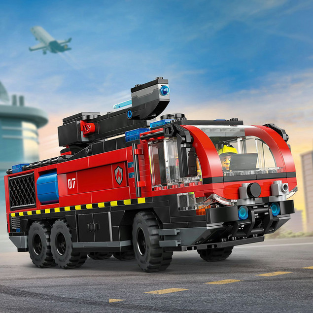 LEGO City Lotniskowy Wóz Strażacki 60499 – Akcja Ratunkowa z Armatką Wodną