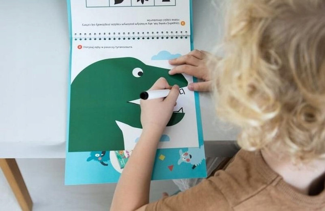 Bazgraki i dinozaury – Monika Sobkowiak