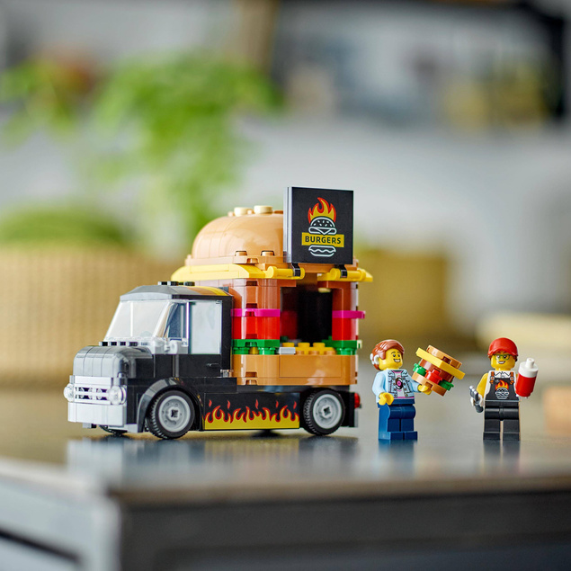 LEGO City Ciężarówka Z Burgerami 194el. 5+ 60404