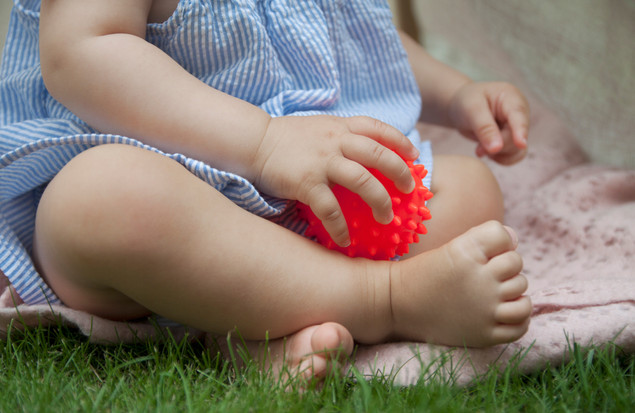 Piłeczka sensoryczna Hencz Toys żółta