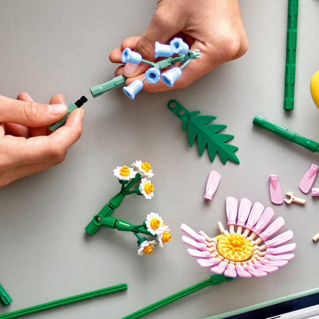 LEGO Botanicals 10347 Mały Słoneczny Bukiet – Wieczne Kwiaty