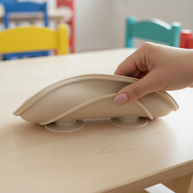 BOCIOLAND Talerzyk Silikonowy TRÓJDZIELNY Z PRZYSSAWKĄ Dla Niemowląt 6M+