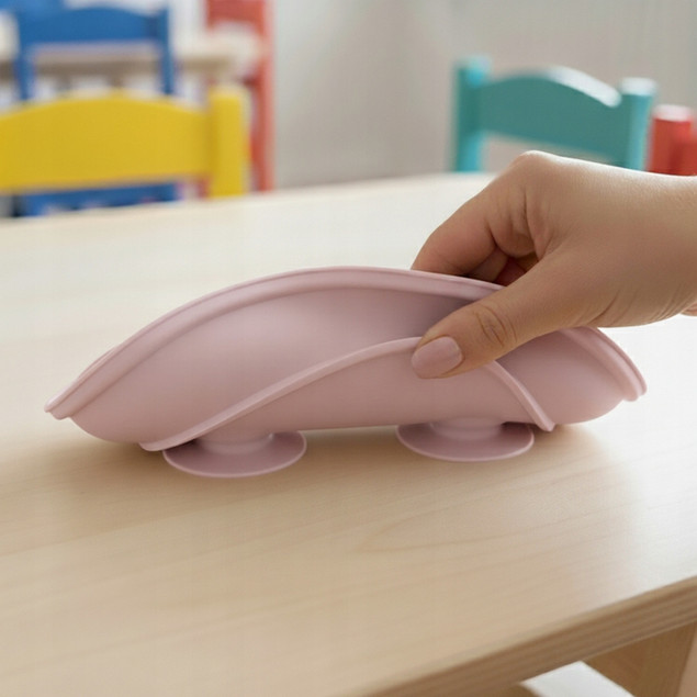 BOCIOLAND Talerzyk silikonowy z podziałką i przyssawkami RÓŻOWY MISECZKA