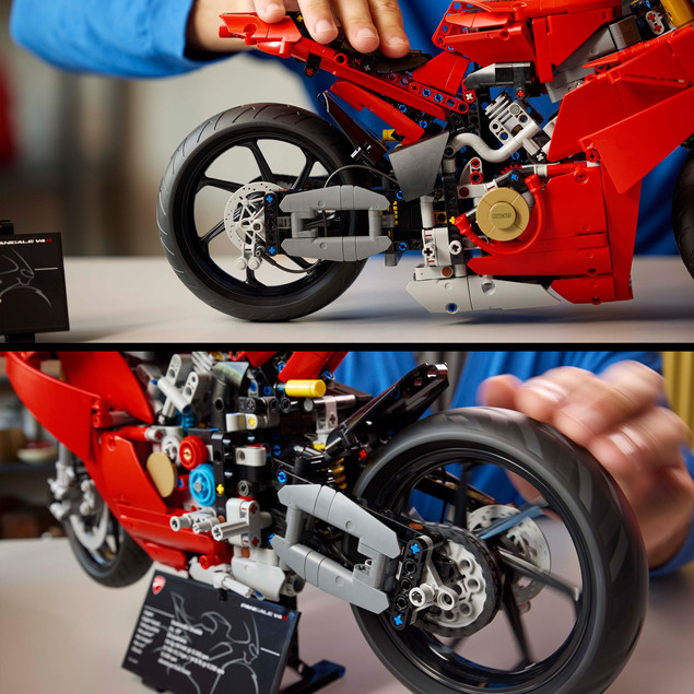 Klocki LEGO Technic motocykl Ducati Panigale V4 S 42202 1:5 1603 elementów