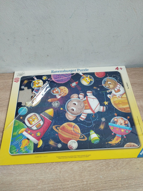 Puzzle Ravensburger xsx 39 elementów astronauta