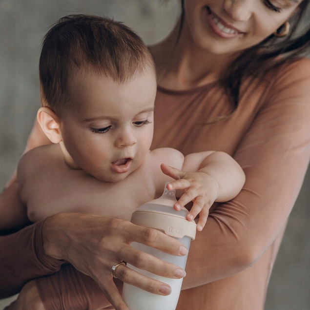 Butelka Do Karmienia LOVI Mammafeel 330ml Ze Smoczkiem Dynamicznym 6M+