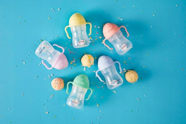 b.box Bidon ze słomką Gelato Banana Split 6 m+ 240 ml