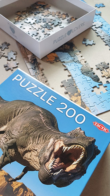 Puzzle Tactic 200 elementów Tyrannosaurus Rex Dinozaur