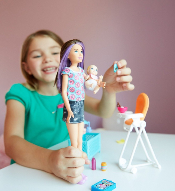Barbie Opiekunka dziecięca zestaw FHY98 Mattle