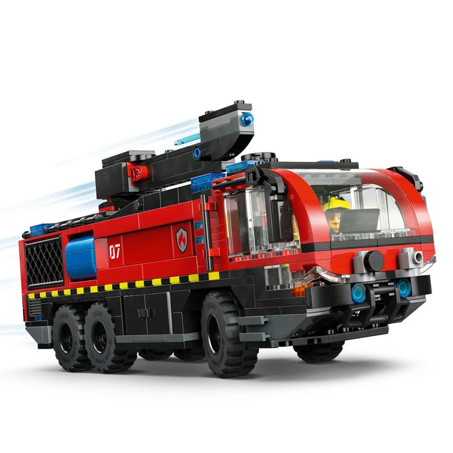 LEGO City 60499 z obrotową armatką wodną i minifigurkami strażaków