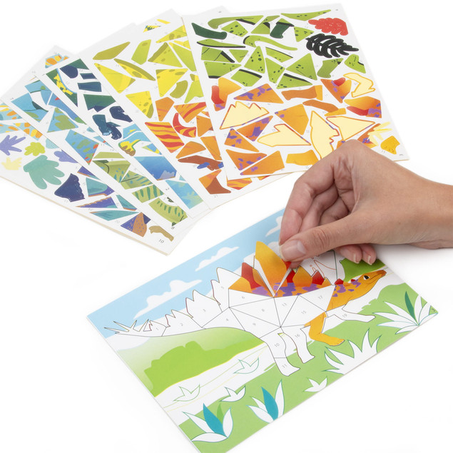 Creative colouring book by numbers Dinozaury Kidea (10 sheets, 200 stickers)