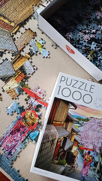 Tytuł
Puzzle 1000 Tactic Kobieta Spacerująca po Kioto Japonia Relaks
