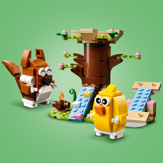 LEGO 40709 Wiosenny Plac Zabaw dla Zwierzątek: Wiewiórka, Ptak i Pisanki
