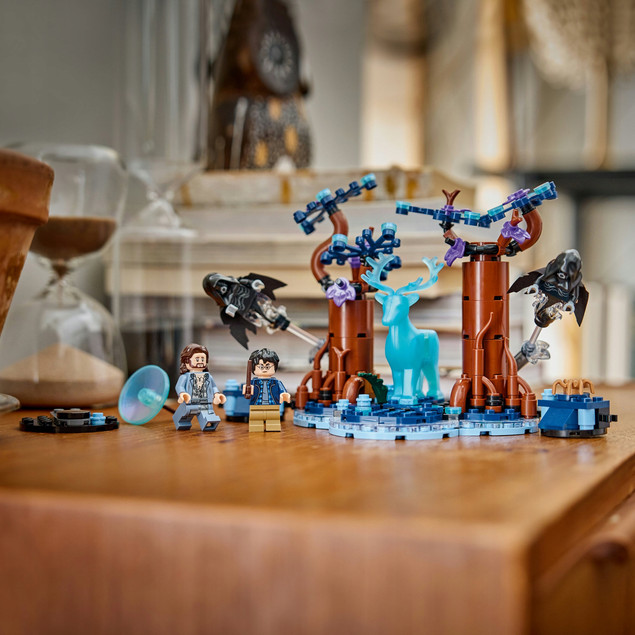 LEGO Harry Potter 76475 Zakazany Las: Expecto Patronum — 244 elementy, Patronus Jeleń