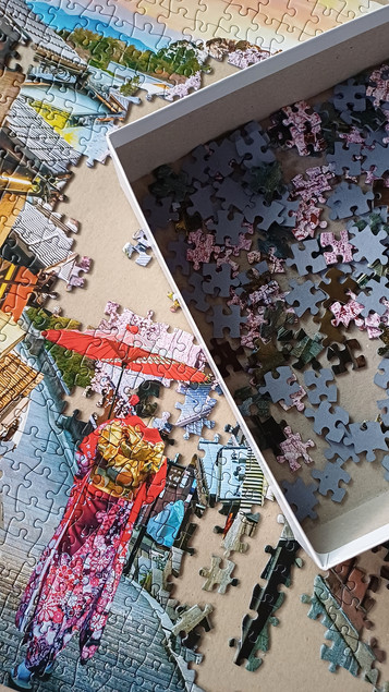 Tytuł
Puzzle 1000 Tactic Kobieta Spacerująca po Kioto Japonia Relaks
