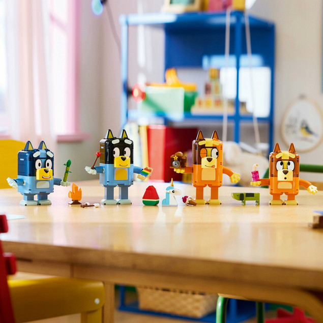 LEGO Bluey 11217 Bluey i jej Rodzina z Klocków – Zestaw Konstrukcyjny